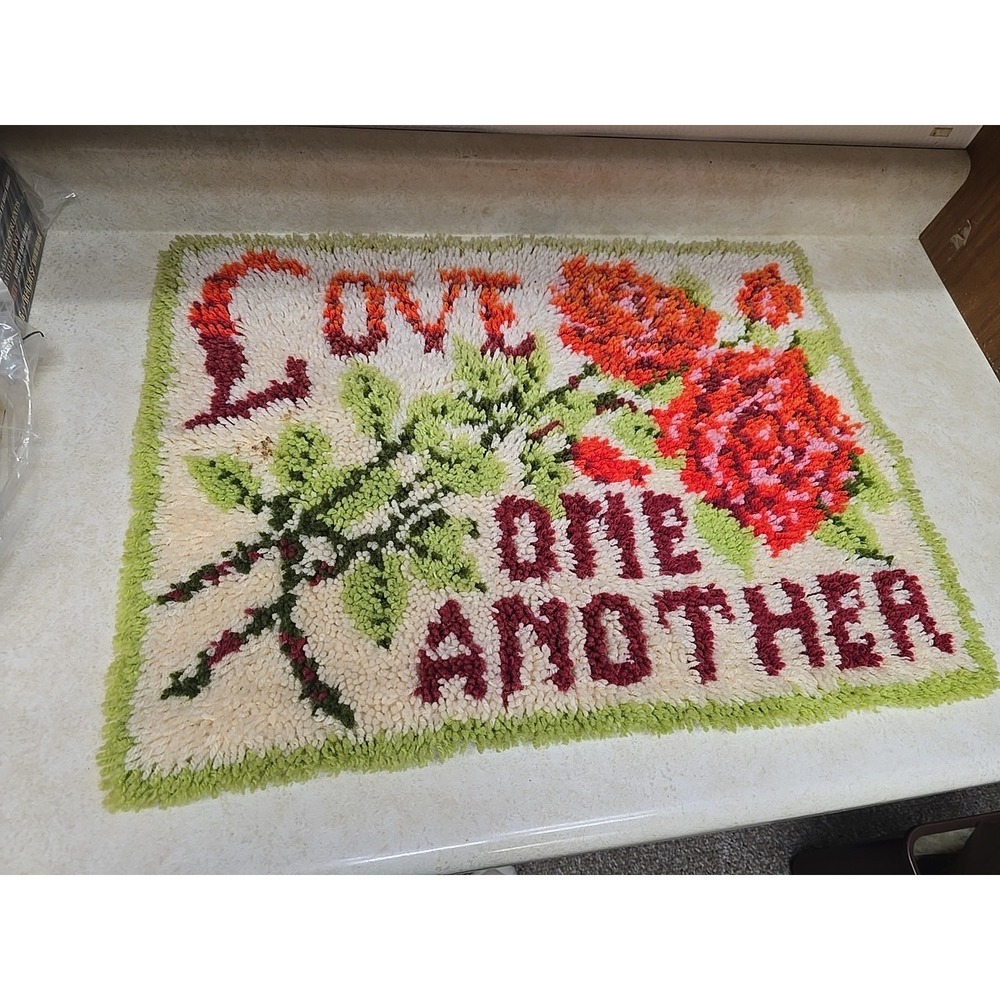 Vtg Latch Hook Rug‎ Wall Hanging Love One Another Roses Boho Cottagecore 20x27